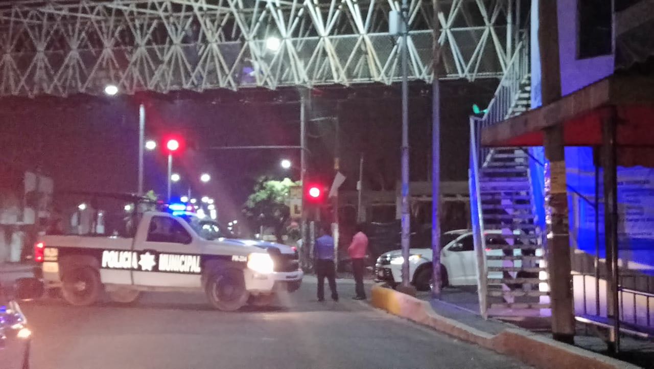 Policías de Zacatelco rescatan a una mujer que intentó quitarse la vida